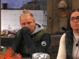 VIDEO: Farma - 73. diel online - 10.12.2025 - Jeden z farmárov berie obálku s peniazmi a odstupuje